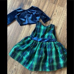 Baby 6/9month fancy holiday🎄dressw/velvet shrug.